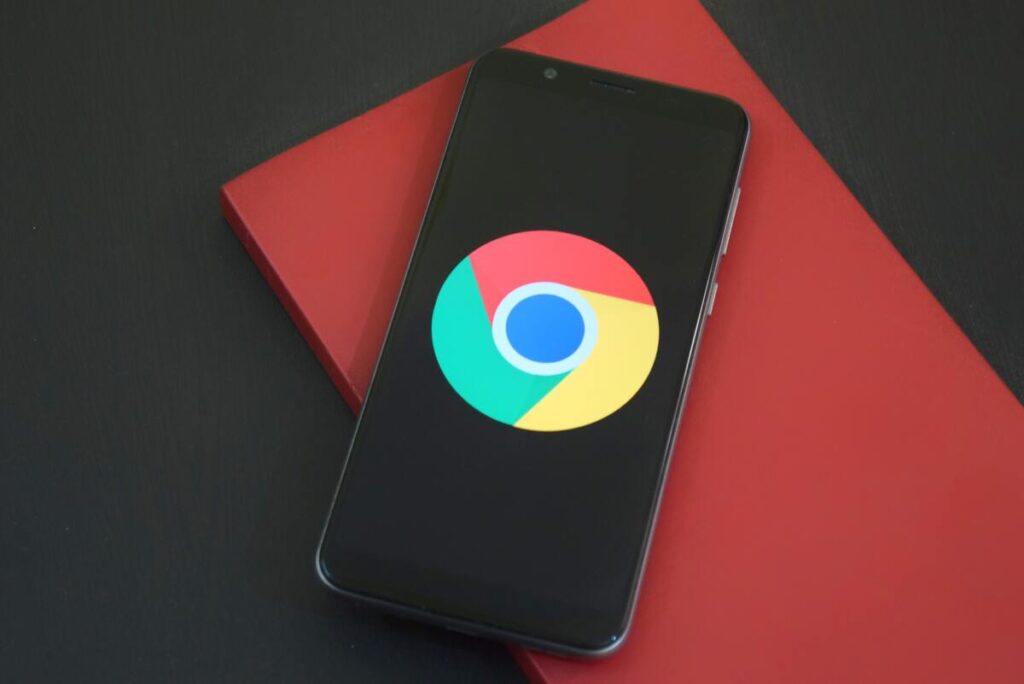 2.3_Google_Telefon cu logo Google