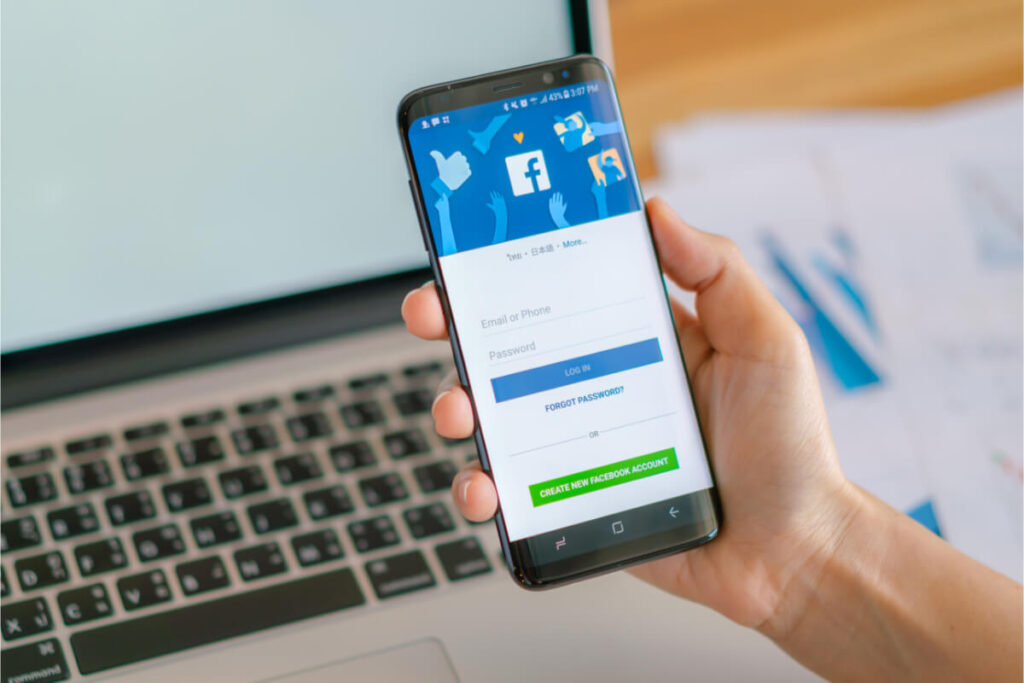 Pasi creare cont Facebook