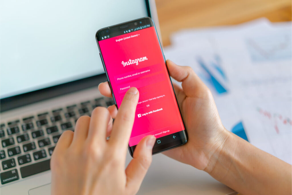 Pasi creare cont Instagram